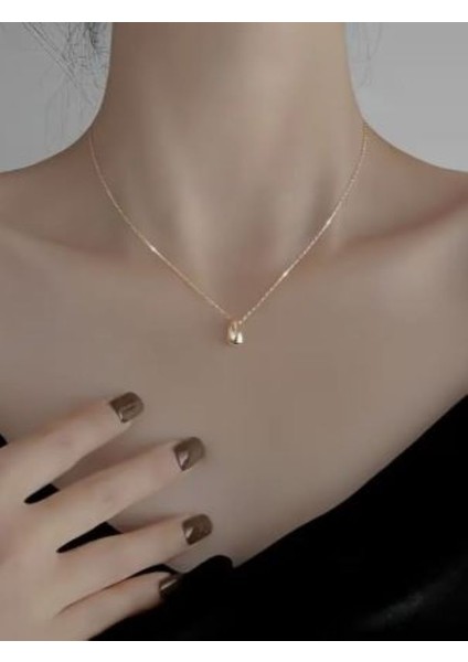 Altın Rengi Su Damlası Kolye