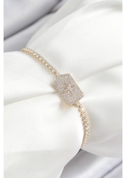 Pirinç Zirkon Taşlı Kutup Yıldızı Model Gold Renk Asansörlü Kadın Bileklik