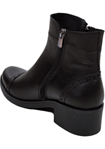 Siyah Kadın Günlük Topuklu Hakiki Deri Bot 074.101