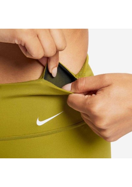 One Dri Fit Mr 7ın Short Kadın Şort DD0243-390 Tayt modelleri