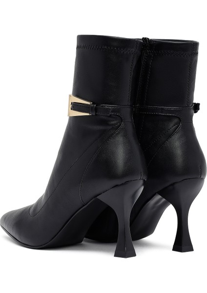 Kadın Siyah Fermuarlı İnce Topuklu Bot 25WFE402114