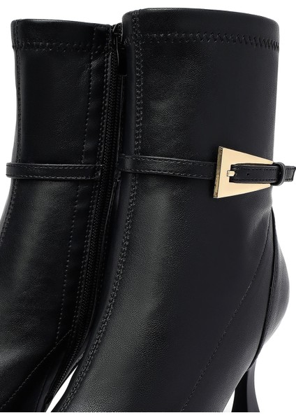 Kadın Siyah Fermuarlı İnce Topuklu Bot 25WFE402114