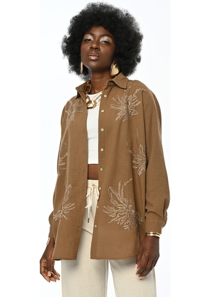 Kadın Nakış Işlemeli Oversize Kesim Düz Renk Gömlek