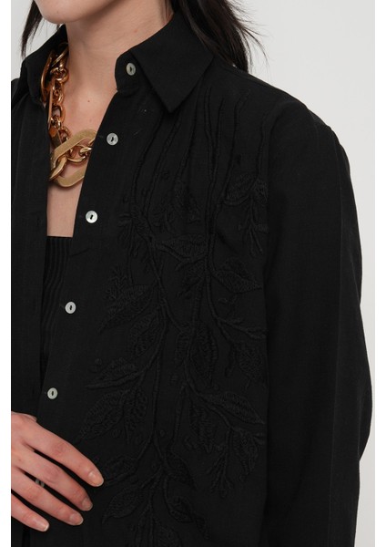 Kadın Siyah Dal Şeklinde Nakış Işlemeli Oversize Gömlek modelleri