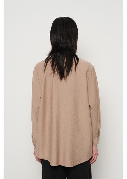 Kadın Önü Boncuk Işlemeli Oversize Kesim Düz Renk Gömlek indirimleri