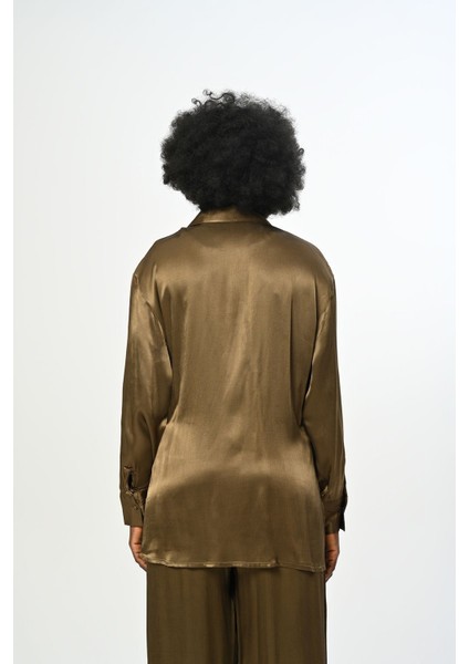 Kadın Yandan Bağlamalı Düz Renk Saten Gömlek