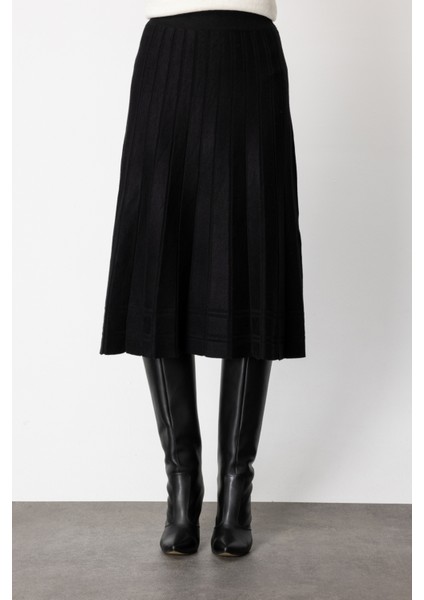 Kadın Pileli Midi Boy Triko Etek 60201 Siyah modelleri