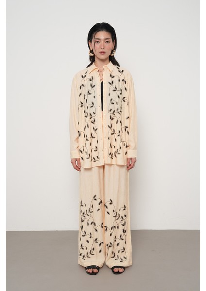 Kadın Önü Taş Nakış Işlemeli Oversize Kesim Gömlek fırsatları