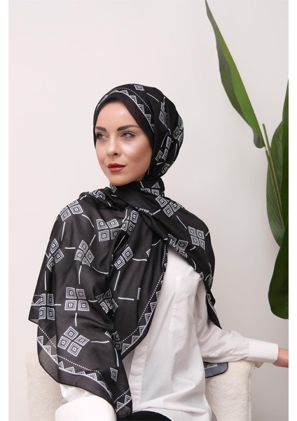 Geometrik Desenli Dijital Soft Şal fırsatları