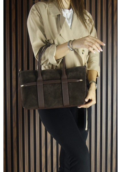 Bitter Hakiki Dana Süet Fermuarlı Üç Bölmeli Iç Cepli Askılı Orta Boy Günlük Omuz Çantası modelleri