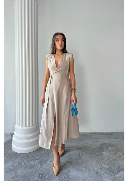 Kruvaze Vatkalı Kolsuz Elbise Modal Kumaş - Bej fiyatları