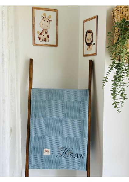 Ftbabycollection Çift Taraflı Kişiye Özel Isim Nakışlı Waffle Pike & Müslin Bebek BATTANIYESI 90X100 CM fiyatları
