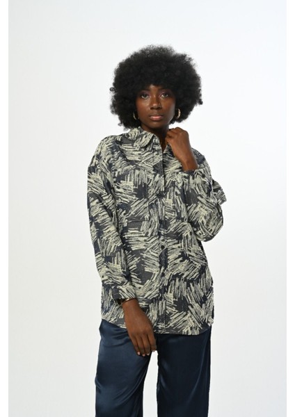 Kadın Karışık Desenli Çift Cepli Gömlek fiyatları