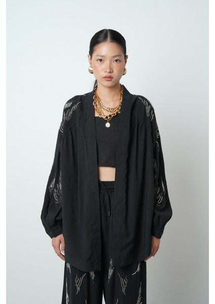 Kadın Arkası ve Kolları Taş Işlemeli Oversize Kimono fiyatları