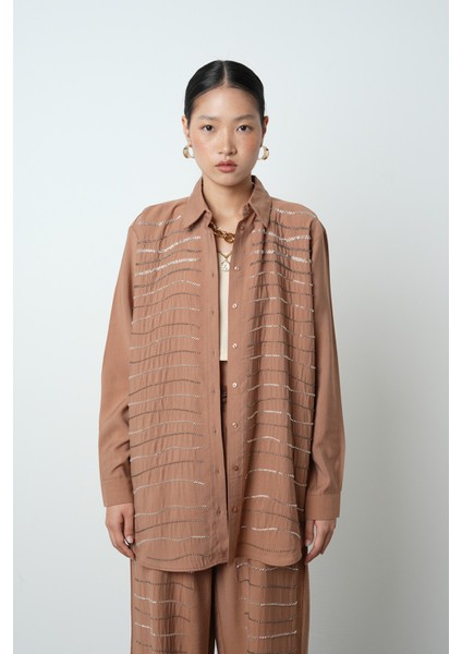 Kadın Yatay Şerit Taş Işlemeli Düz Renk Oversize Gömlek