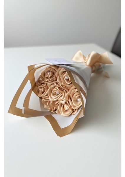 15'li Altın ve Beyaz Solmayan Gül Buketi, Saten Çiçek, Arkadaşa, Sevgiliye Hediye