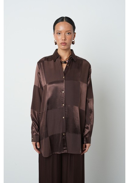 Kadın Kahverengi Dama Desenli Oversize Kesim Tesettür Gömlek