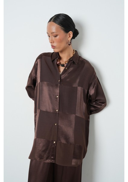 Kadın Kahverengi Dama Desenli Oversize Kesim Tesettür Gömlek modelleri