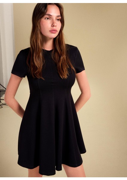Yuvarlak Yaka Düz Siyah Mini Kadın Elbise PBF5WL-ELB0117