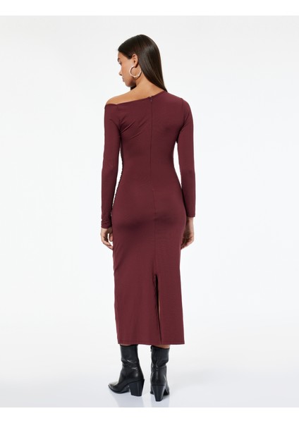 Asimetrik Yaka Uzun Kollu Drapeli Midi Elbise fırsatları