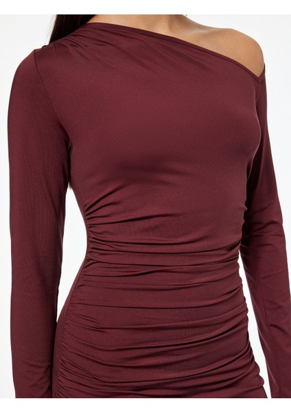 Asimetrik Yaka Uzun Kollu Drapeli Midi Elbise indirimleri