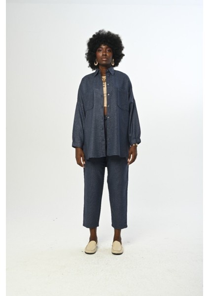 Kadın Çift Cepli Düz Renk Kolları Büzgülü Oversize Kesim Gömlek modelleri