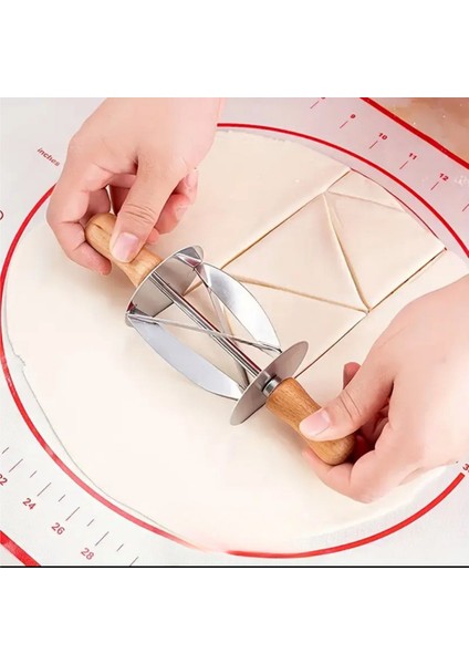Üçgen Hamur Kesme Aparatı Döner Kruvasan ve Elmalı Kurabiye Hamuru Kesme Aleti Pasta Börek Kesme fiyatları