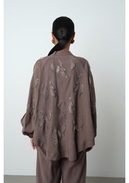 Kadın Arkası ve Kolları Taş Işlemeli Oversize Kimono