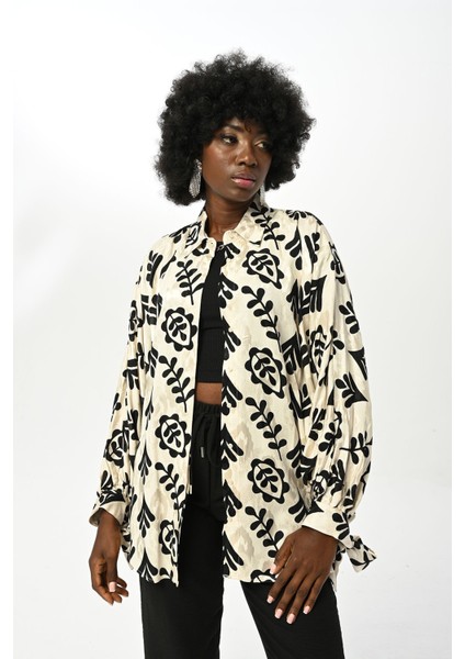 Kadın Karışık Desenli Siyah Beyaz Kolları Bağlamalı Oversize Kesim Gömlek fiyatları