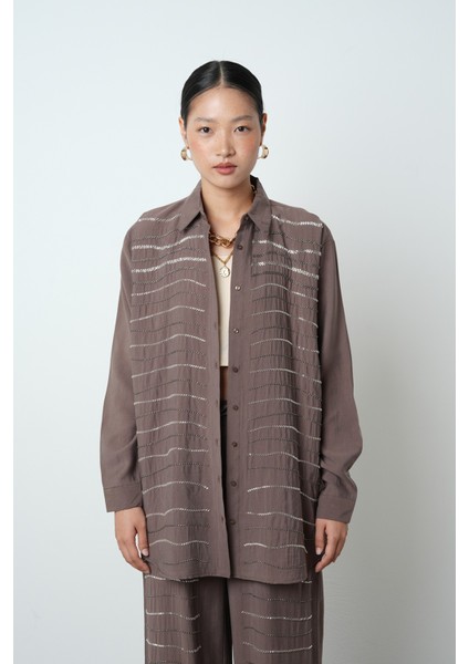 Kadın Yatay Şerit Taş Işlemeli Düz Renk Oversize Gömlek