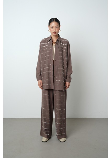 Kadın Yatay Şerit Taş Işlemeli Düz Renk Oversize Gömlek fırsatları