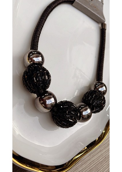 Lüks Modern Siyah Metalik Boncuklu Gerdanlık Kolye modelleri