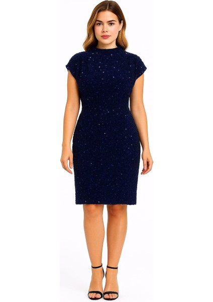 Kadın Büyük Beden Lacivert, Kadife Pul Payet Işli, Omuz Detaylı Abiye Elbise 65N39205 fırsatları