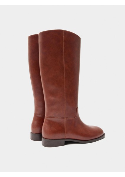 Kısa Topuklu Çizme fırsatları