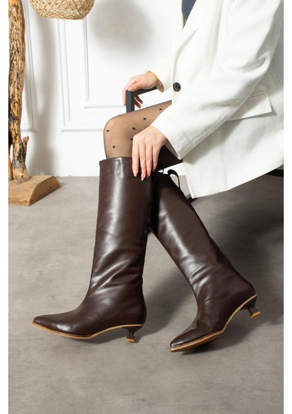 Lussi Kadın Çizme Ince Kısa Topuklu Kahverengi Deri