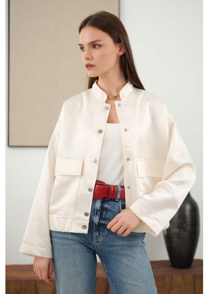 Broş Detaylı Bomber Ceket Kemik