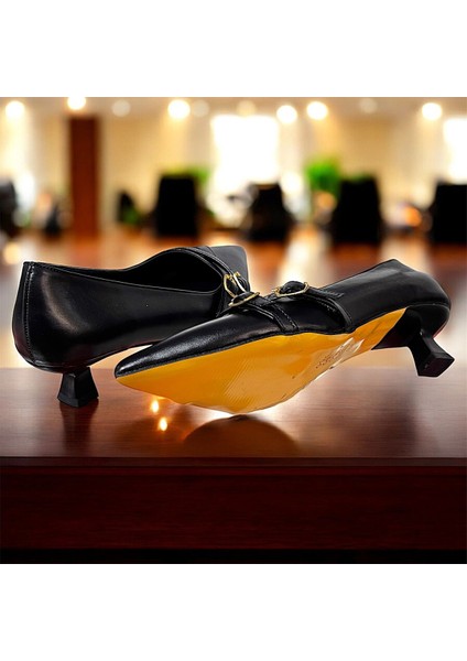 Toka Detaylı 3 cm Kadeh Topuklu Günlük Abiye Stiletto Kadın Ayakkabı fiyatları