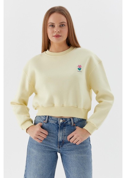 Çiçek Işleme Detaylı Crop Sweatshirt Sarı