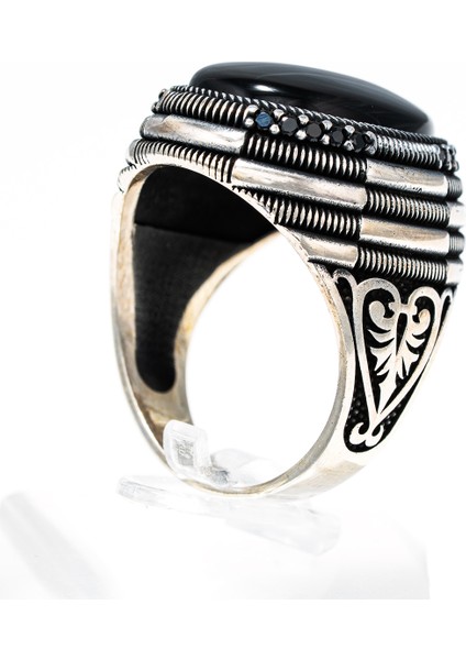 Oniks Taşlı 925 Ayar Gümüş Erkek Yüzük – Klasik ve Gösterişli Tasarım fırsatları