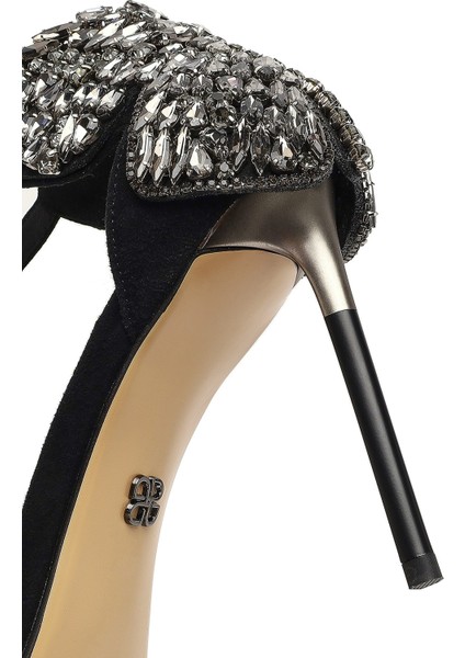 Kadın Siyah Bilekten Tokalı Taşlı Yüksek Ince Topuklu Süet Deri Ayakkabı 25WFD490810