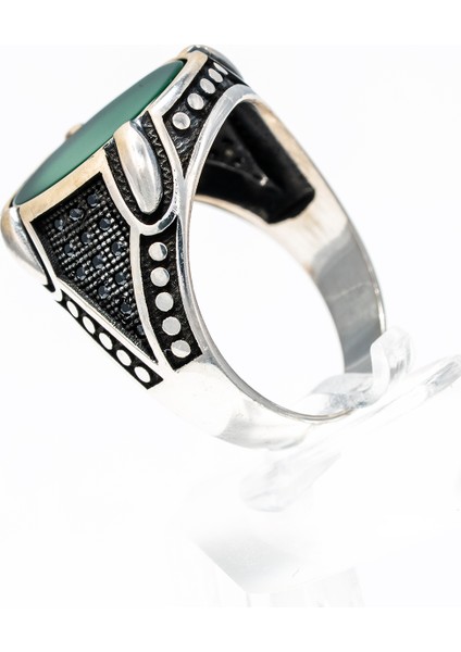 Yeşil Doğal Taşlı 925 Ayar Gümüş Erkek Yüzük – Modern ve Zarif Tasarım modelleri
