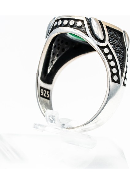 Yeşil Doğal Taşlı 925 Ayar Gümüş Erkek Yüzük – Modern ve Zarif Tasarım