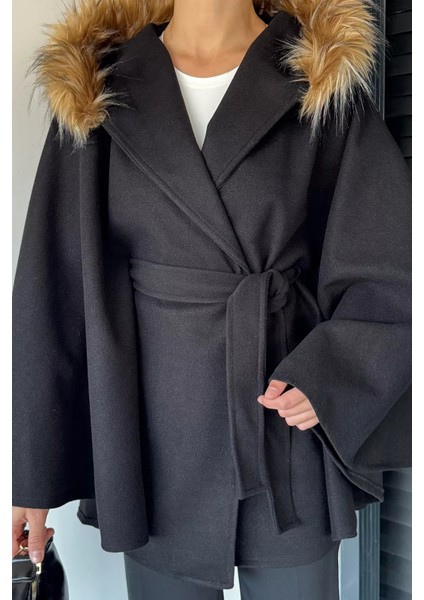 Kadın Kapüşonu Kürklü Bel Bağlamalı Panço P-00018971 modelleri