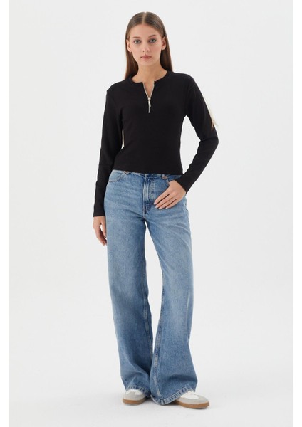 Yakası Fermuarlı Penye Body Sıyah fiyatları