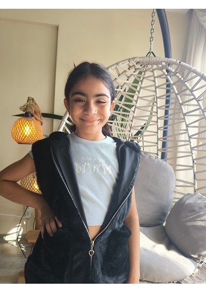 kız Çocuk Kapşonlu Kürklü Peluş Cepli Belden Büzgülü Içi Astarlı %100 Pamuk Yelek Siyah