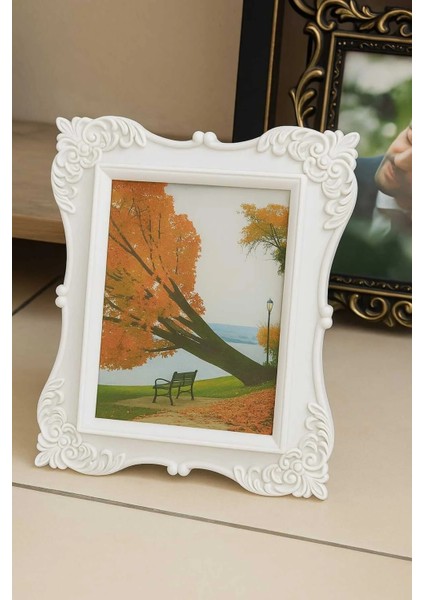 Plastik Barok Desenli Fotoğraf Çerçevesi 13X18 – Pleksi Camlı, Masaüstü ve Duvar Kullanımı fiyatları