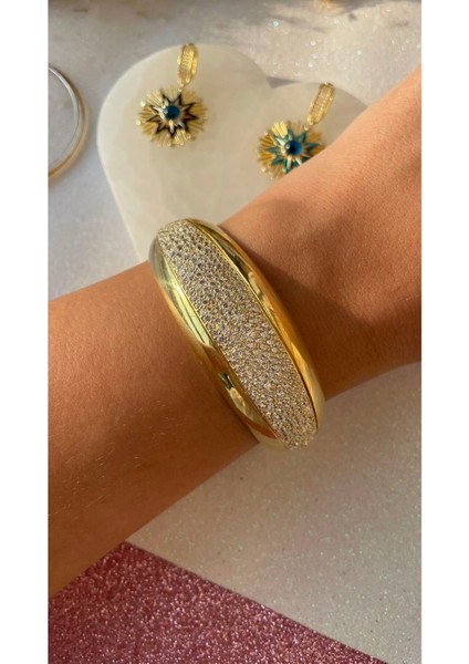 Taşlı Kalın Bilezik Altın Kelepçe Bilezik Full Taşlı Kalın Bileklik Sevgiliye Hediye modelleri