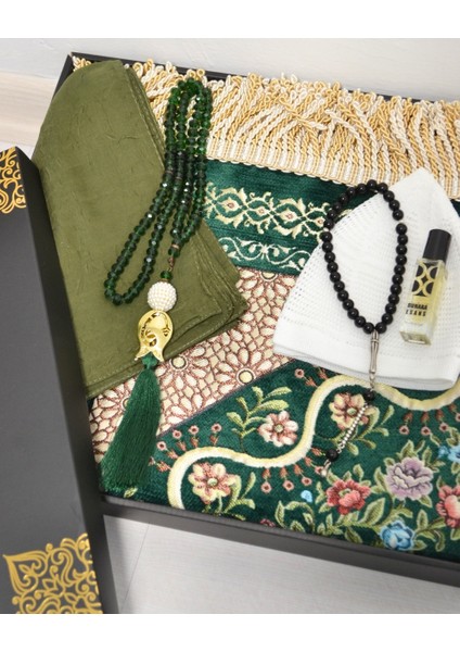 Çeyizlik Hediyelik Seccade Set – Astarlı Kadife Seccade, Eşarp, Kristal Tesbih, Erkek Tesbihi, Takke ve Esanslı Özel Kutulu Lüks Hediye