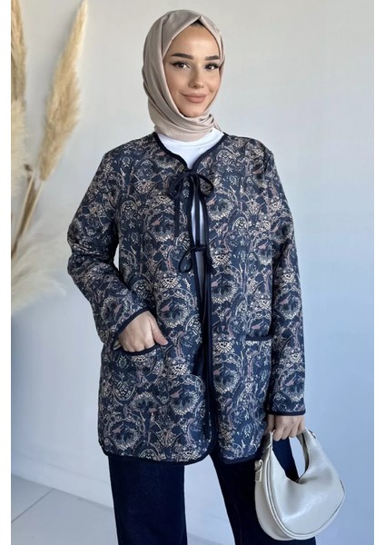 Ön Bağlamalı Kapitoneli Desenli Tesettür Ceket P-00018988 modelleri