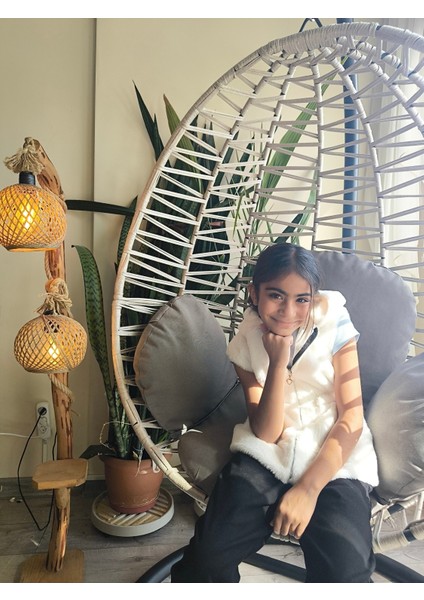 kız Çocuk Kapşonlu Kürklü Peluş Cepli Belden Büzgülü Içi Astarlı %100 Pamuk Yelek Beyaz modelleri